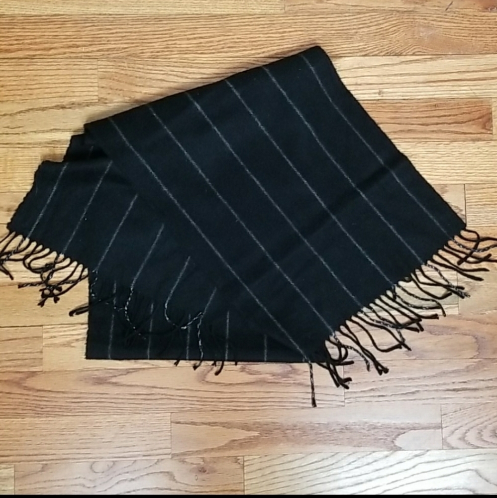 100% Cashmere men's/unisex scarf size OS EUC